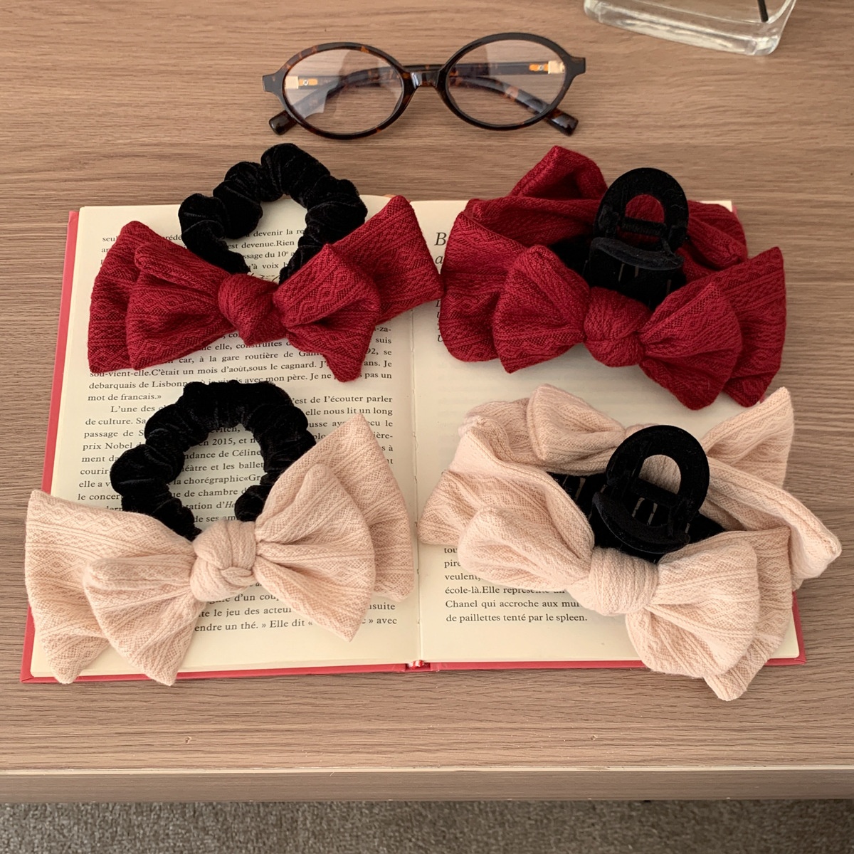 Women's Retro Knitted Bow Hair Claws & Ties Autumn Winter Beige Red Accessories