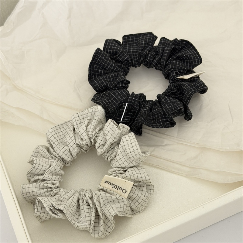 Women's Soft Cloth Hair Styling Scrunchies Black And White Checkered