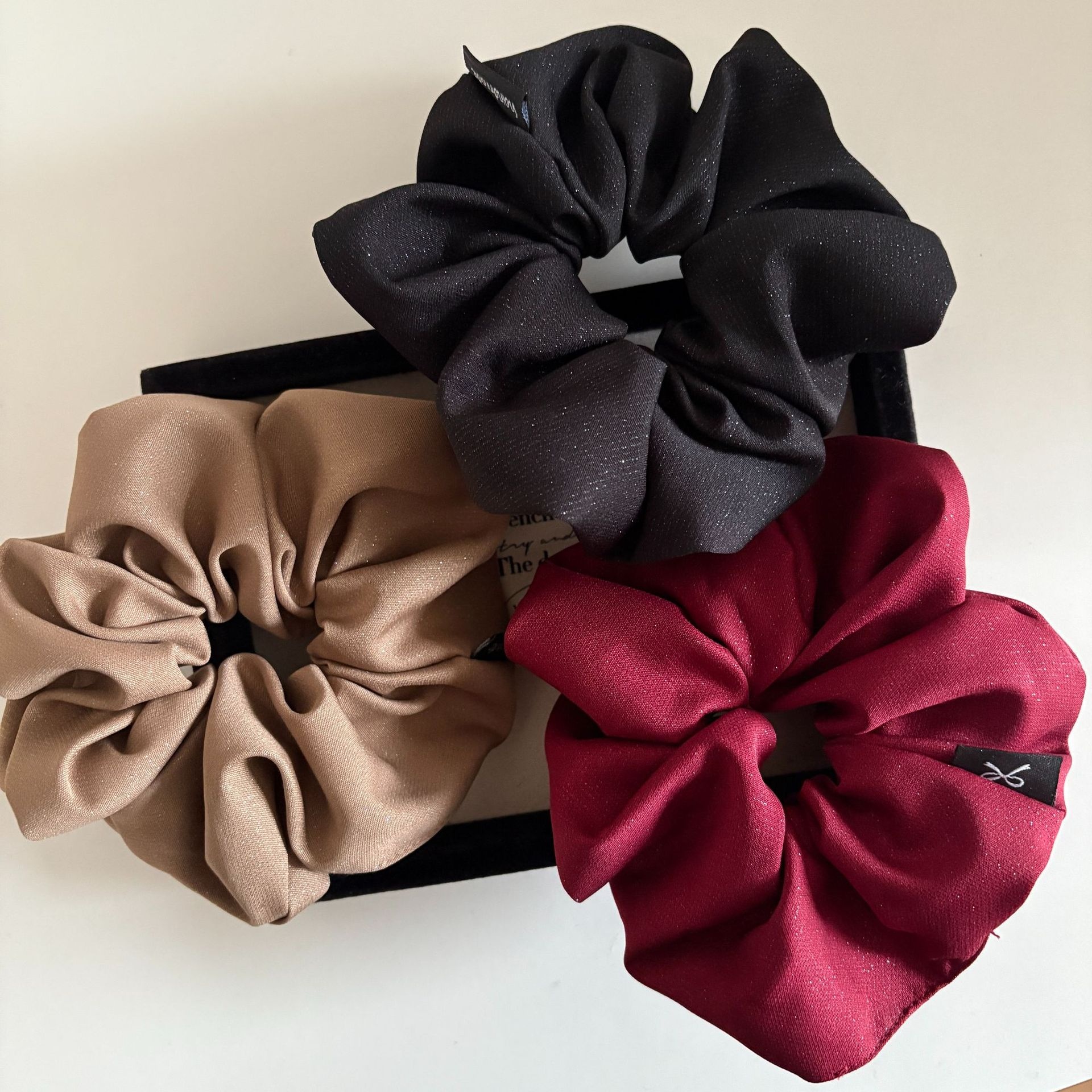 Women's Solid Color Cloth Hair Tie - Elegant Spring Accessory in Black & Red