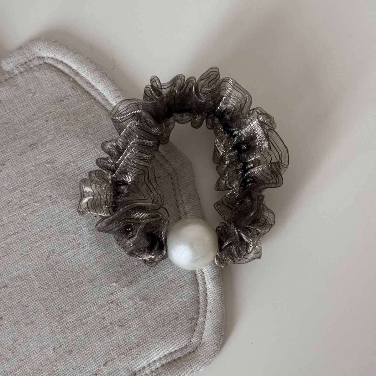 Women's Elegant Pearl Gauze Summer Hair Scrunchie Black Grey Beige