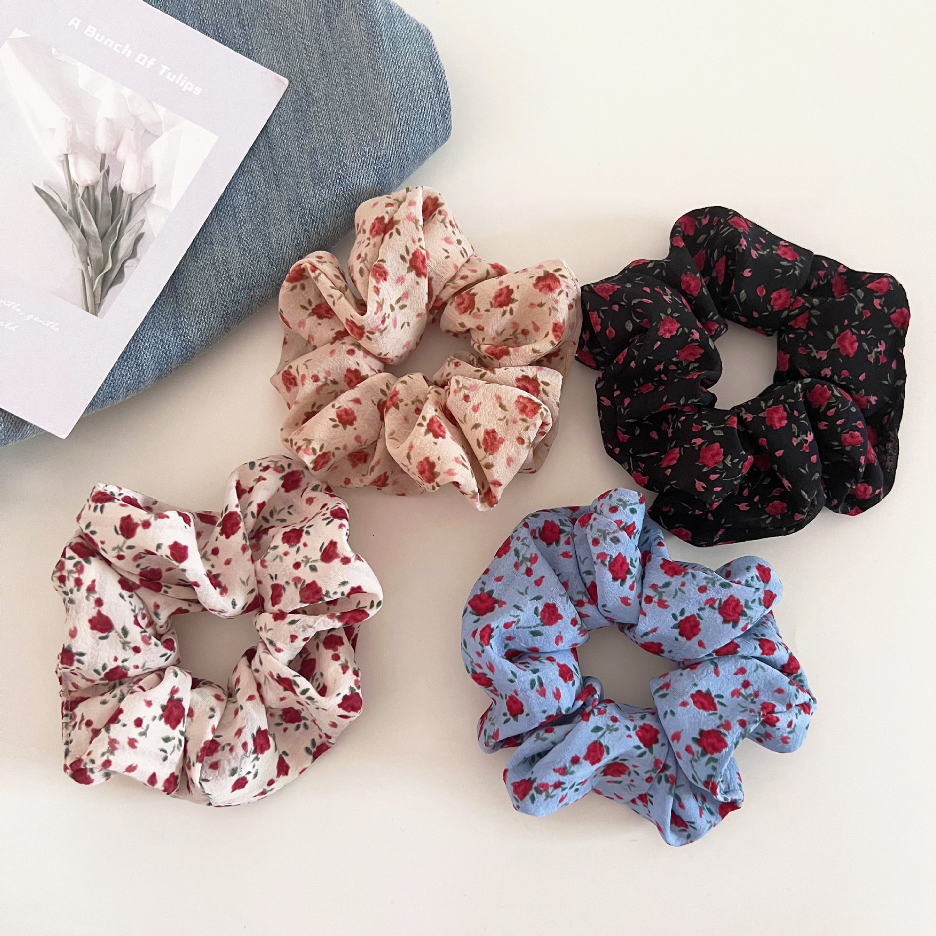 Women's Vintage Ditsy Floral Elastic Headband for Buns and Ponytails