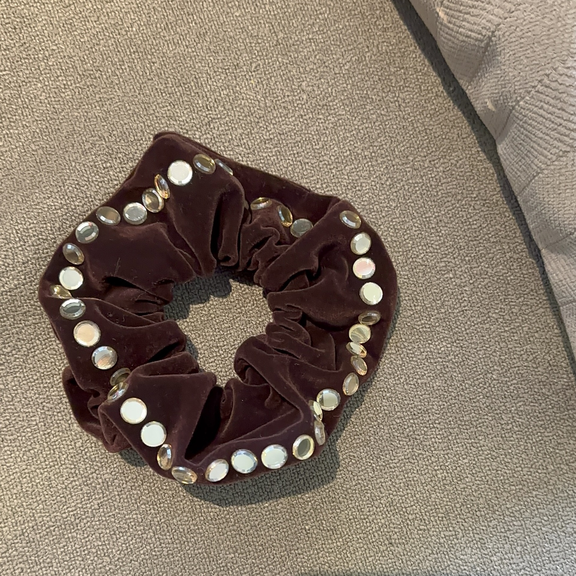 Women's Vintage Velvet Crystal Ponytail Hairband Solid Coffee Black