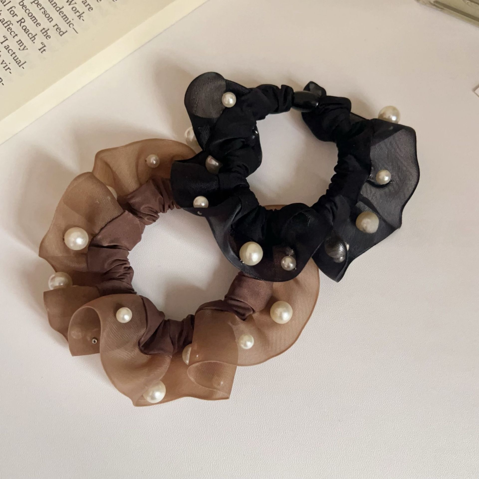 Women's Simple Organza Pearl Hair Tie - Elegant Coffee Autumn Accessory