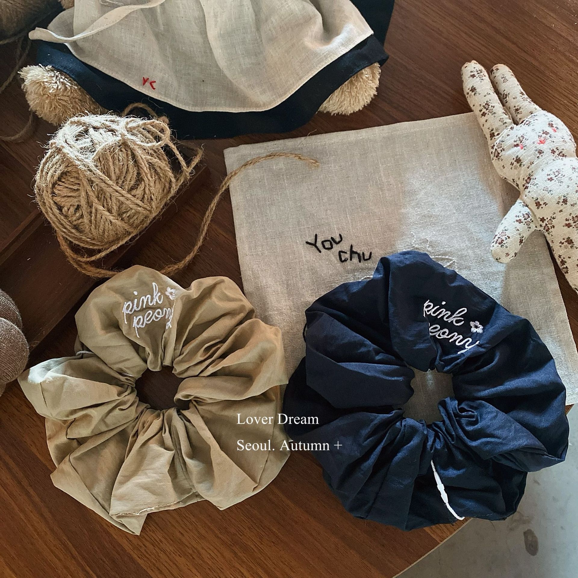 Women's Winter Daily Fabric Scrunchies Solid Color Embroidered Letter