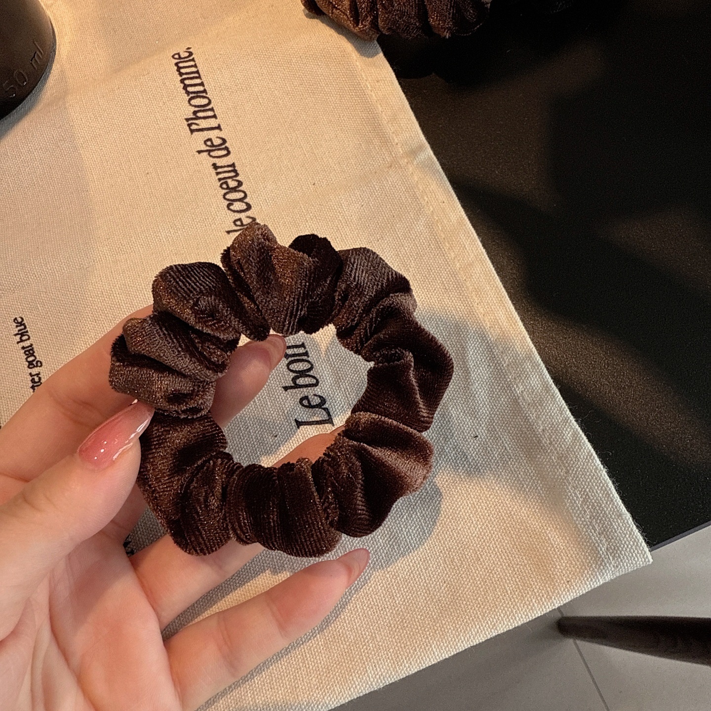 Women's Elastic Retro Velvet Hair Ties For All Seasons Solid Black Coffee