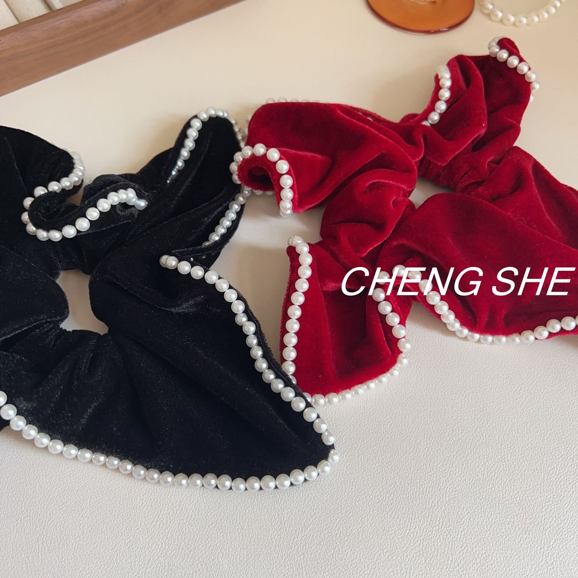 Women's Velvet Scarf Scrunchie For Bun Ponytail Pearl Retro