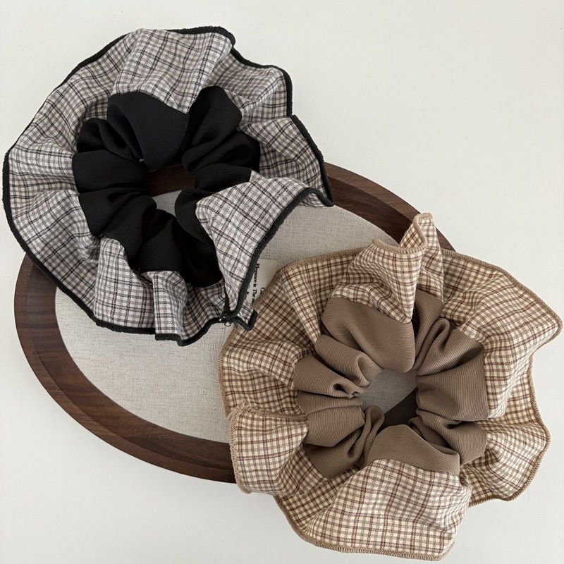 Women's Everyday Cloth Scrunchies Checkered Plaid Hair Ties In Black