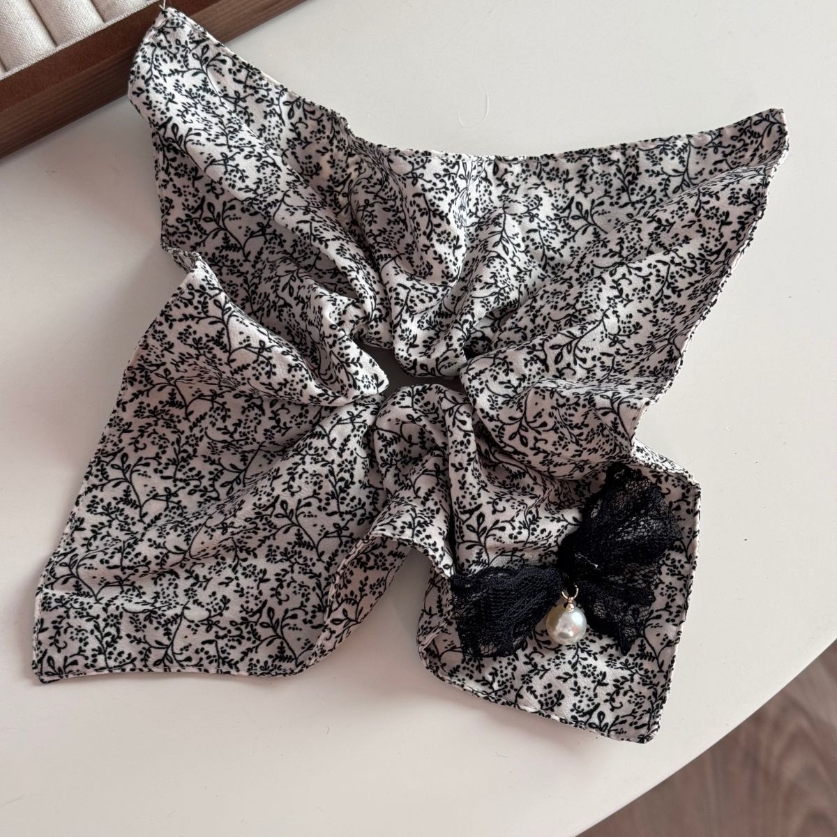 Women's Elegant Ditsy Floral Cloth Square Scarf Headband Autumn Winter