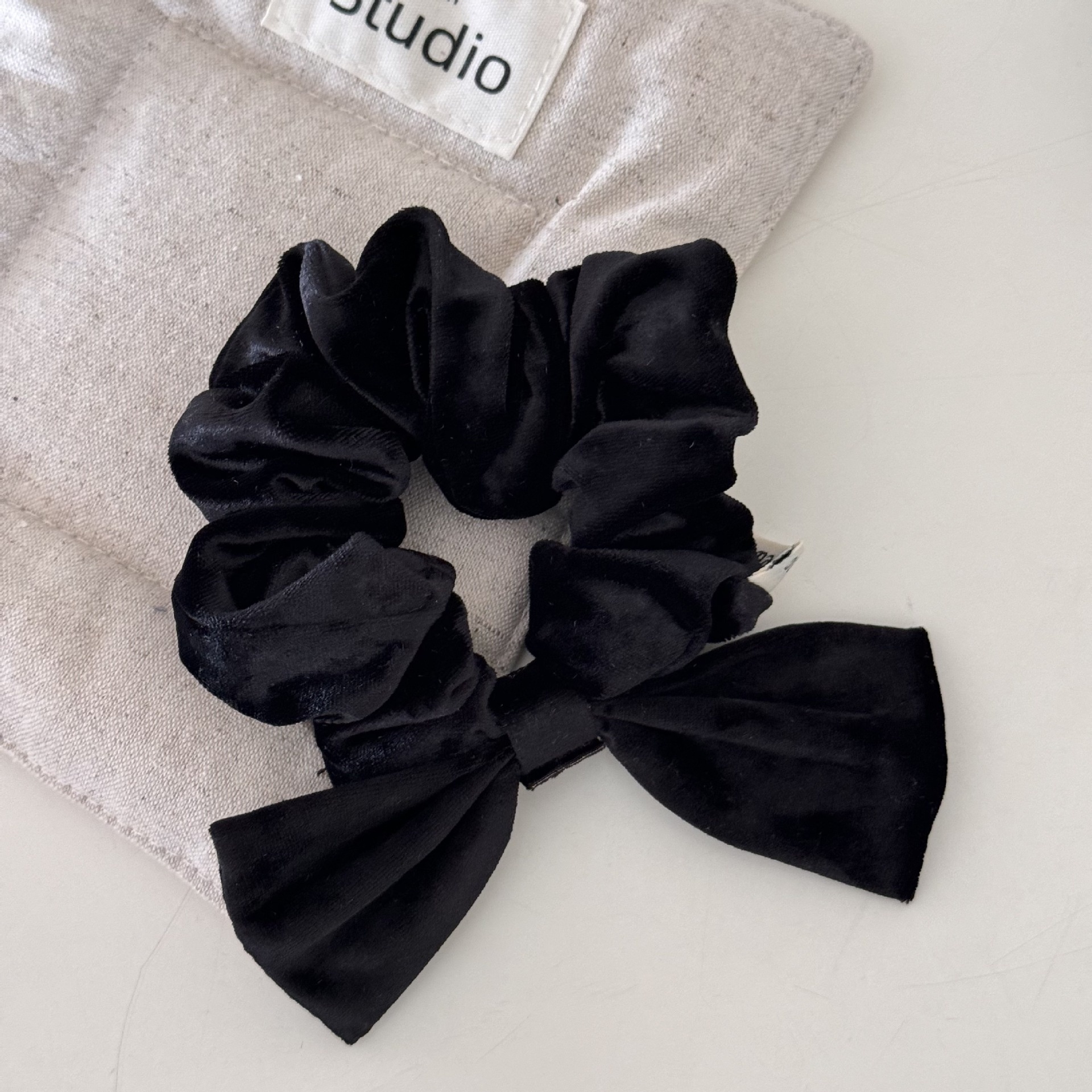Women's Elegant Velvet Bowknot Hair Ties Large Solid Color Winter Scrunchies