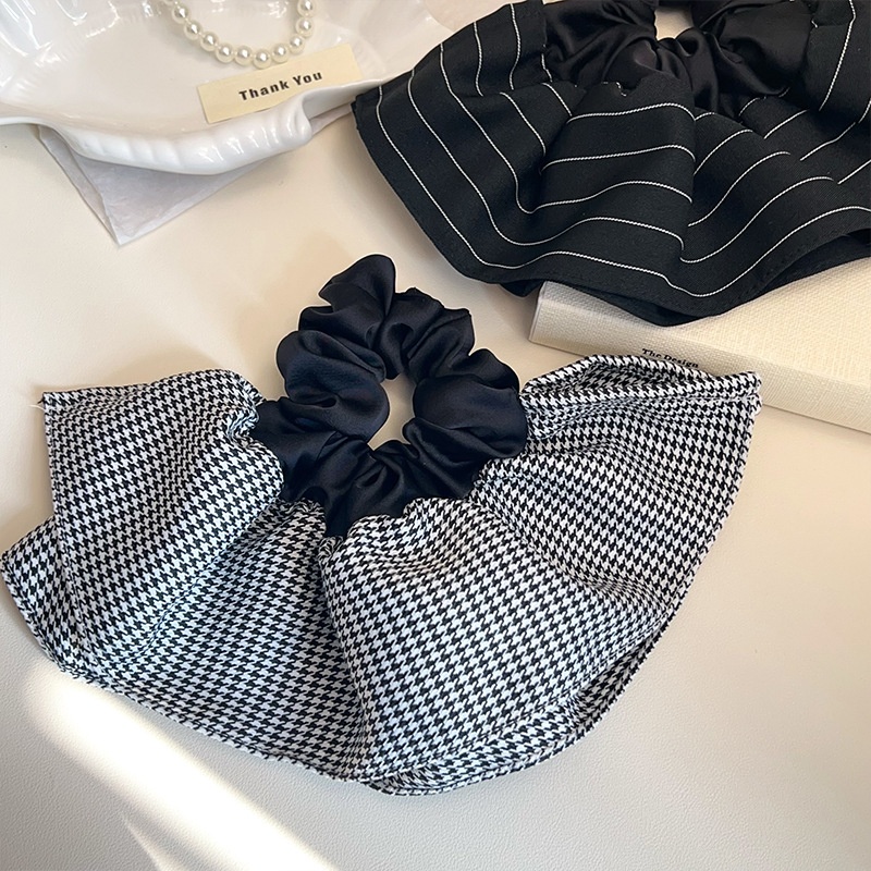 Women's Retro Autumn Cloth Hair Tie Black White Houndstooth Stripe