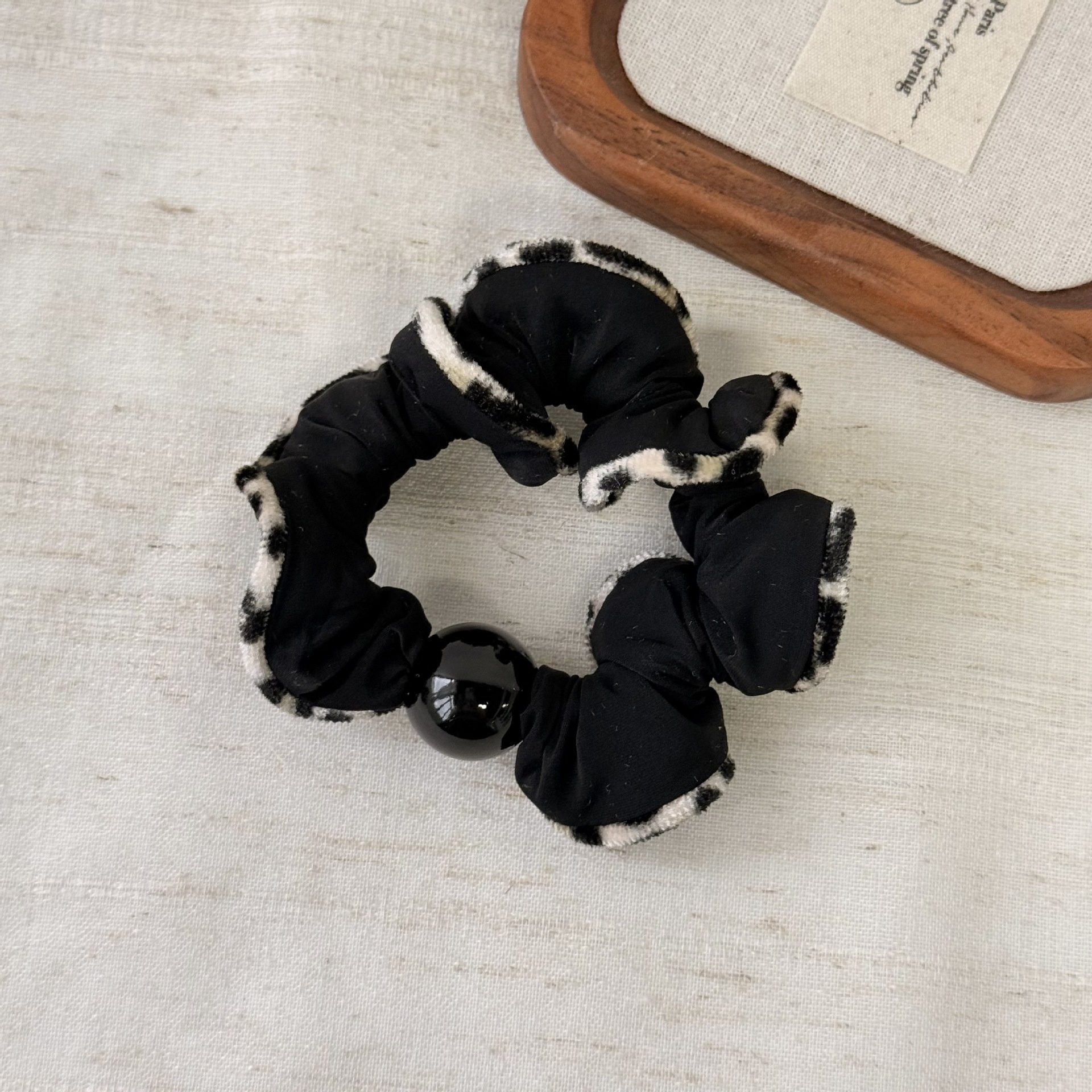 Women's Non-Damaging Pearl Hair Ties High Elasticity Retro Leopard Print