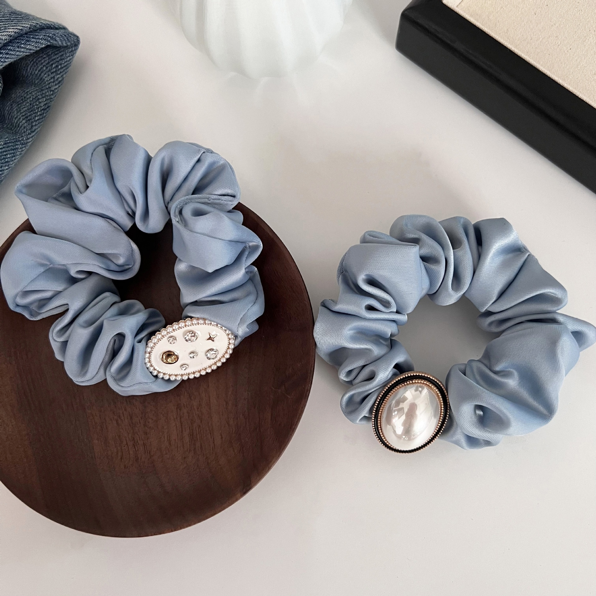 Women's French Vintage Pearl Rhinestone Satin Hair Tie Blue Oval