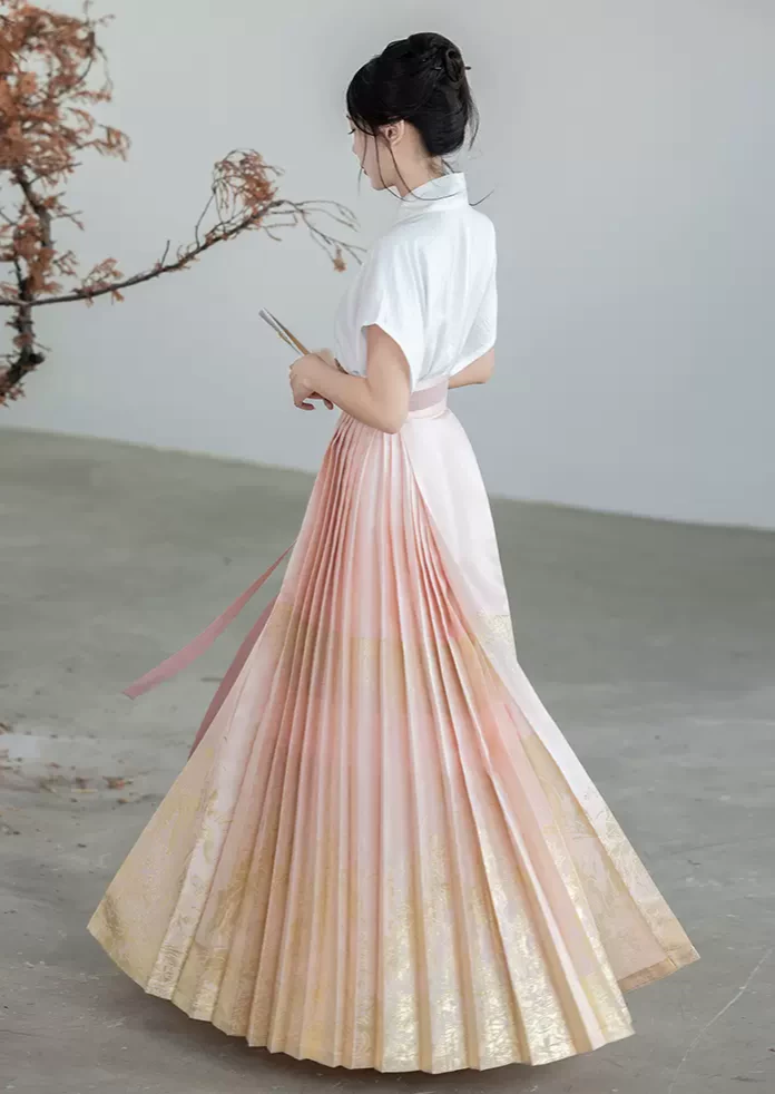 Women's Modern 2-Piece Ma Mian Hanfu Set, Cotton-Blend Top &  Skirt | HANFUBAO