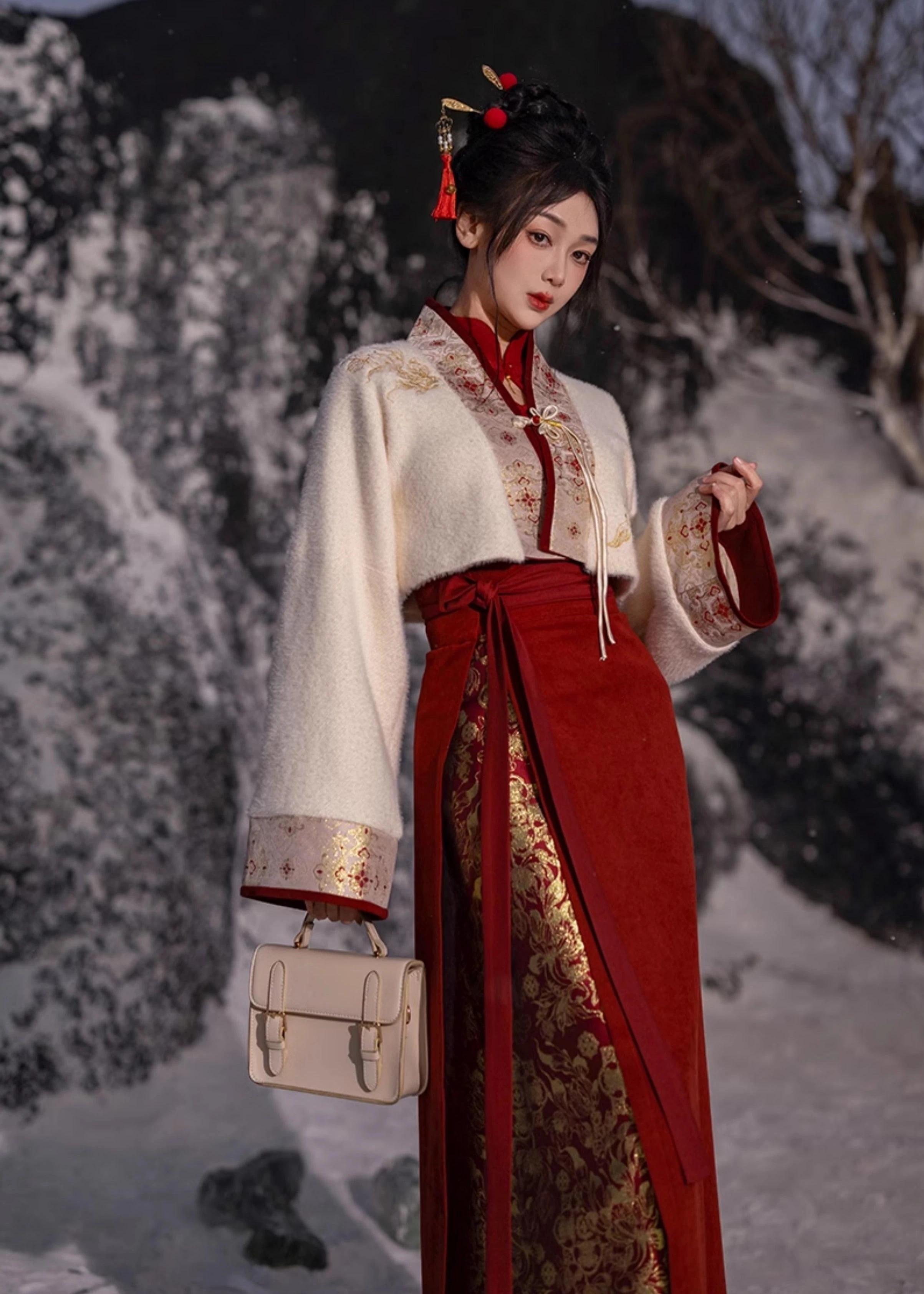Women  Modern Hanfu 3-Piece Mamian Dress Set Red Embroidery | HANFUBAO