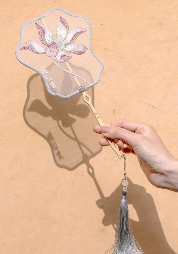 Women Bamboo Hand Fan 4-Color Valley Lily Embroidery Big 33cm| HANFUBAO