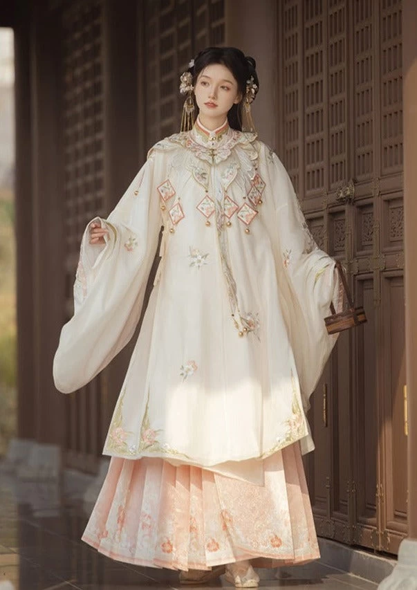 Women Modern Hanfu Embroidered Set, Floral Gown 3PCS | HANFUBAO