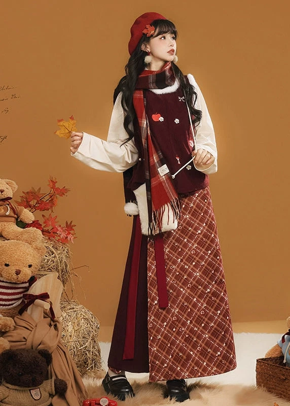 Women’s Modern Daily Hanfu 5-Piece Set, Embroidered Dream Island | HANFUBAO