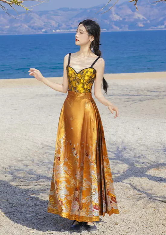 Women’s 2-Piece Modern MaMian Skirt Hanfu Set Gilded Gold | HANFUBAO