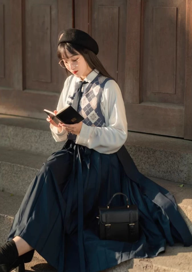 Women's Modern 3-Piece Hanfu Set  Blend Daily Wear | HANFUBAO