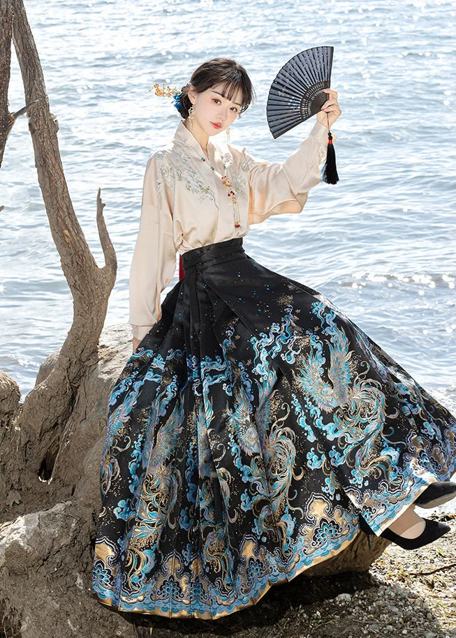 Women Modern Silk-Blend Ma Mian Hanfu Set Snow Phoenix Embroidery | HANFUBAO