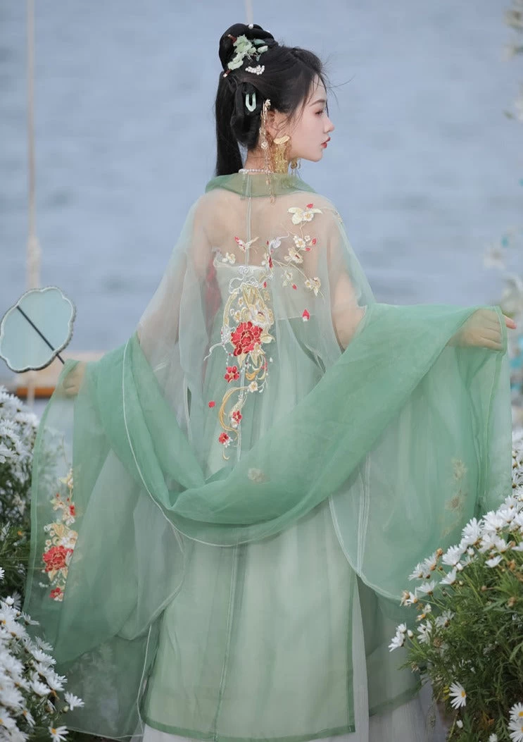 Women Modern Hanfu 3-Piece Set Pink Floral Embroidery | HANFUBAO