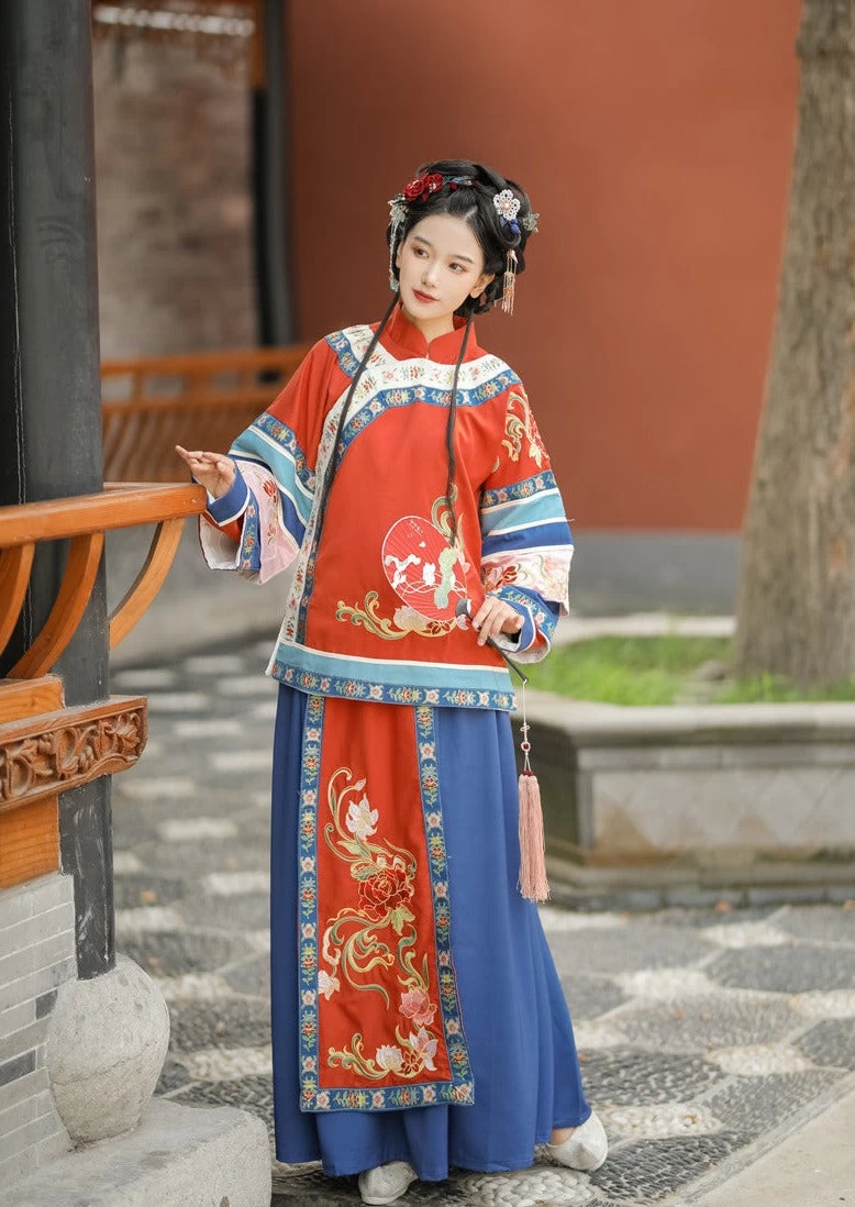 Women Modern Satin Qing Hanfu Set, Embroidered Blue Plus Size | HANFUBAO