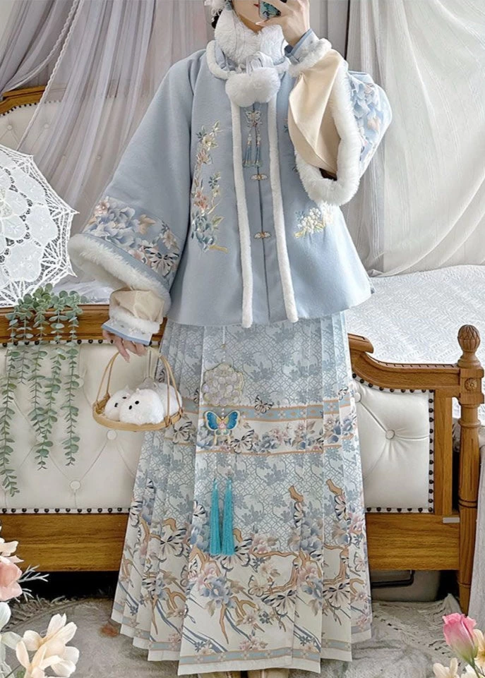 Women’s Plus Size Modern Hanfu Set Snow Plum  Daily Wear | HANFUBAO