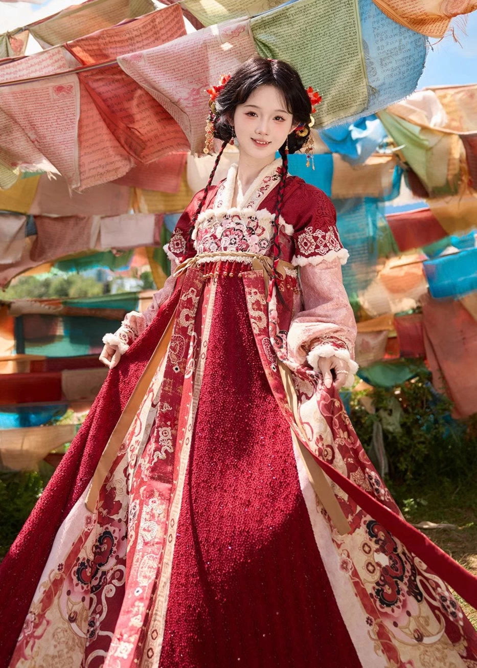 Women 4-Piece 2025 New Year Fortune Snake Embroidered Hanfu Set| HANFUBAO