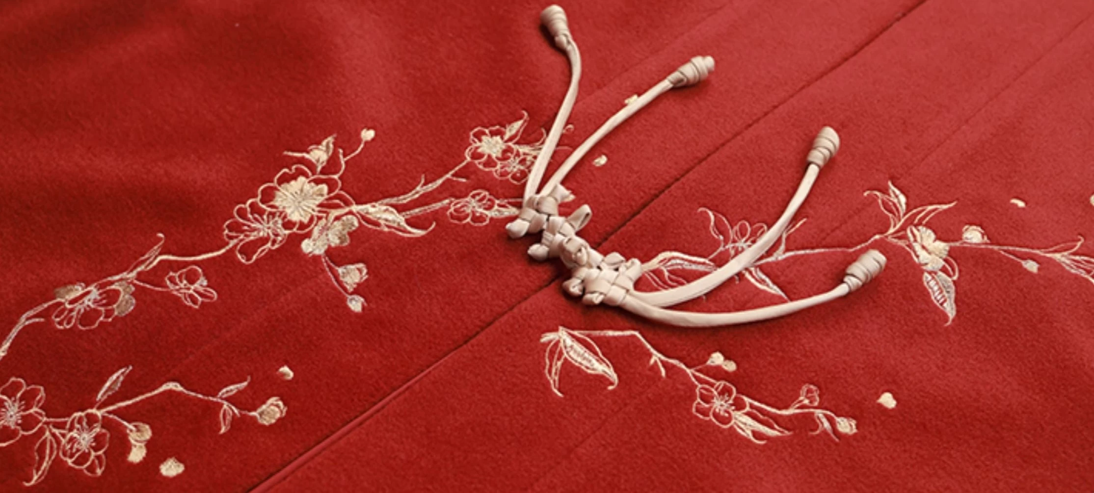 Women Modern Fleece Hanfu 3-Piece Set Plum Blossom Print | HANFUBAO