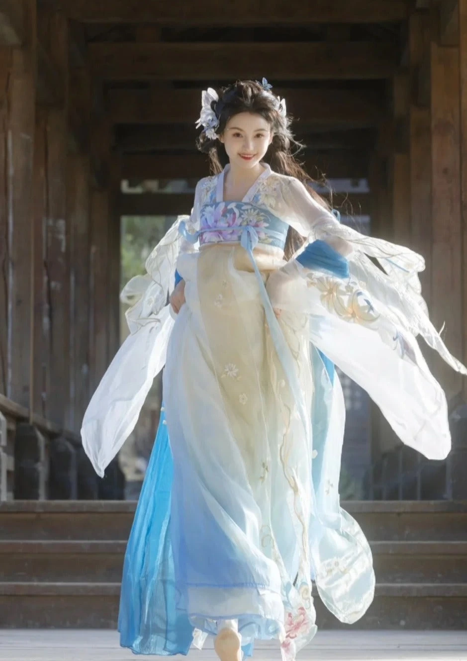 Women Feather Butterfly Hair Clip Faux Pearls Party Hanfu Accessory | HANFUBAO