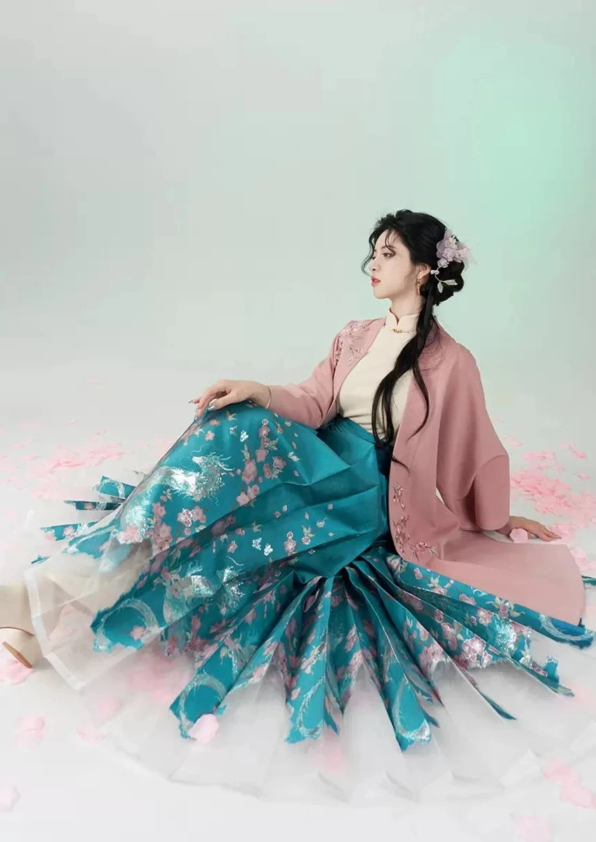 Women Modern Daily Hanfu 3-Piece Set White Embroidered Chiffon | HANFUBAO