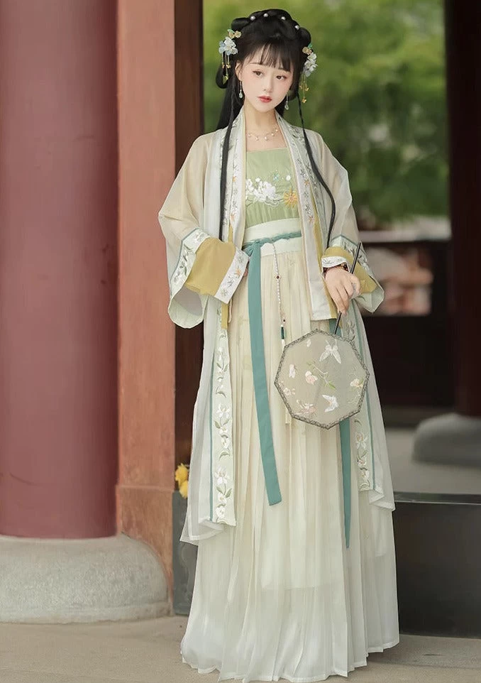 Women Song Dynasty 4-Piece Daily Hanfu Set Jasmine Floral Embroidery | HANFUBAO