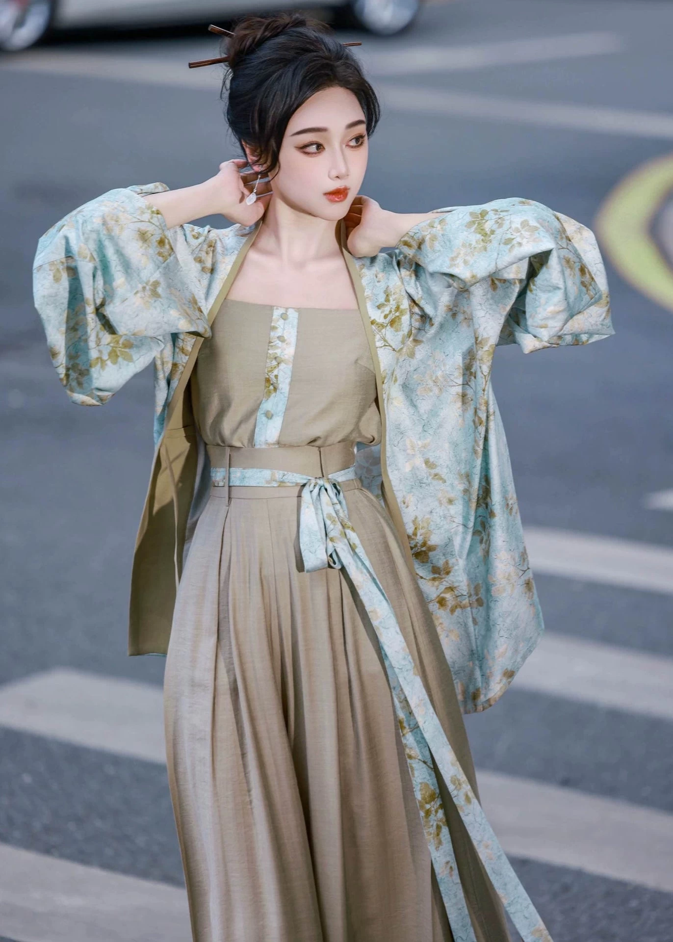 Women’s Daily Hanfu 3-Piece Pants Set Floral Cyan Linen-Rayon Blend | HANFUBAO