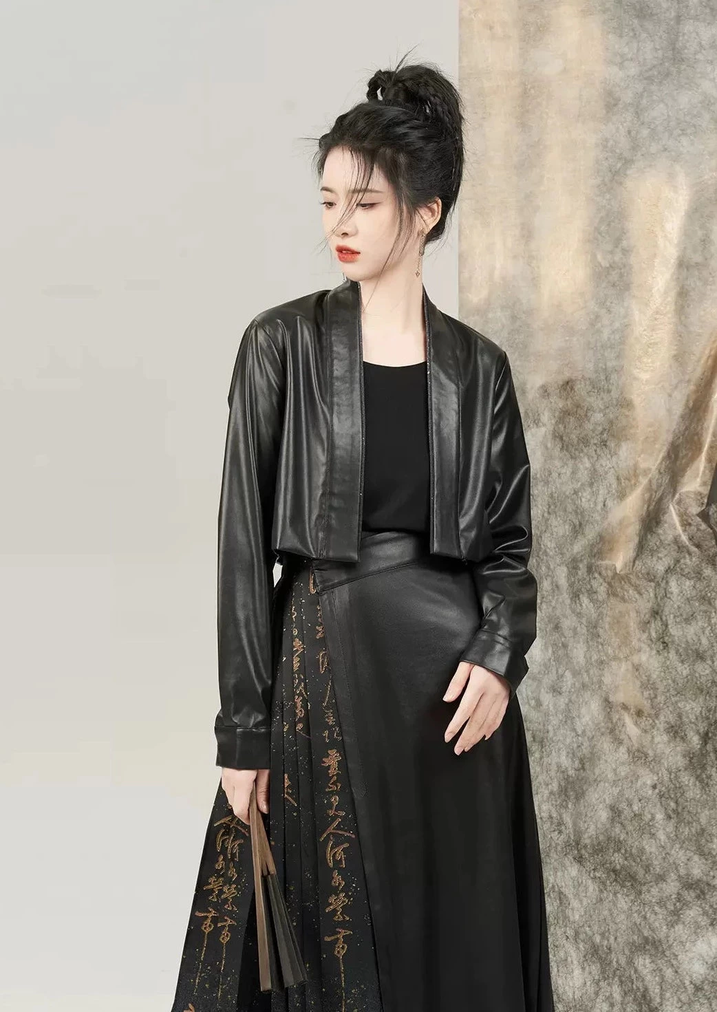 Women’s Modern 3-Piece Faux Leather Daily Hanfu Set Midnight Ink | HANFUBAO