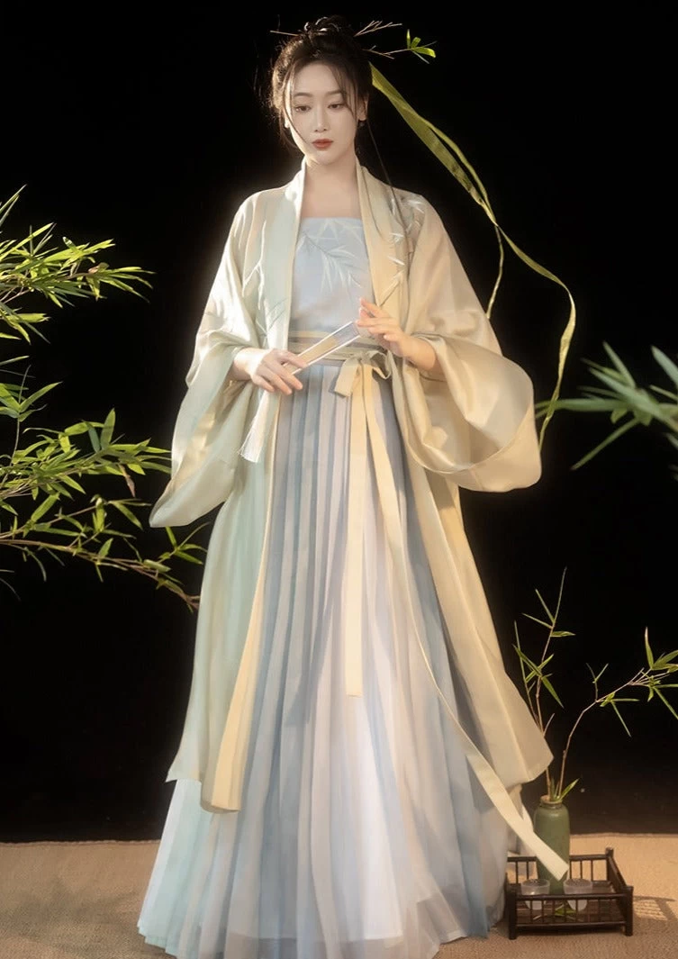 Women's Song Dynasty Daily Hanfu Set Blue Embroidered Lyocell Dress | HANFUBAO