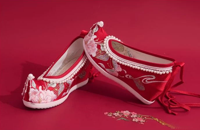 Women Red Faux Pearl Linen Embroidered Hanfu Heels for Daily Wear| HANFUBAO