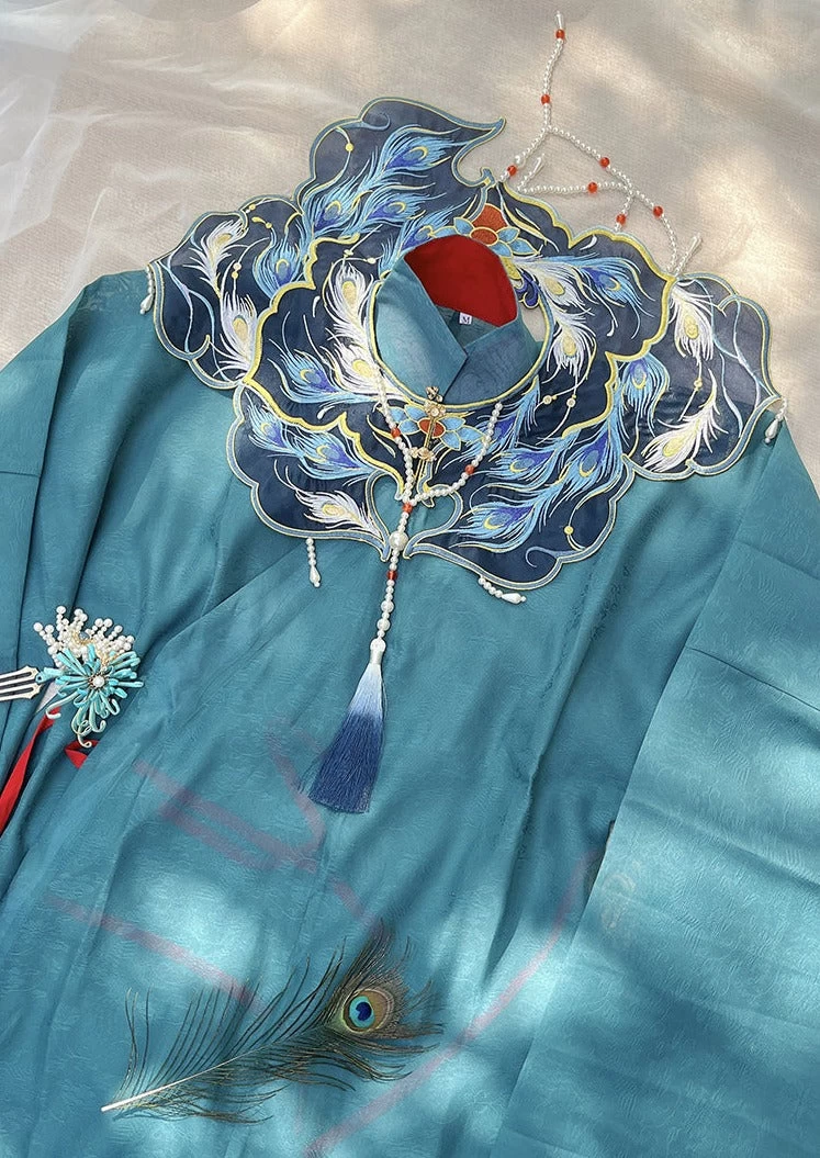 Women Modern Hanfu Embroidered Peacock Feather Cloud Collar | HANFUBAO