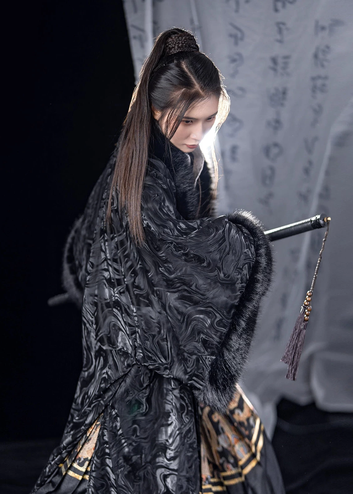 Unisex Daily Hanfu Flying Fish Embroidered Cloak, Warm Inner Layer Option | HANFUBAO