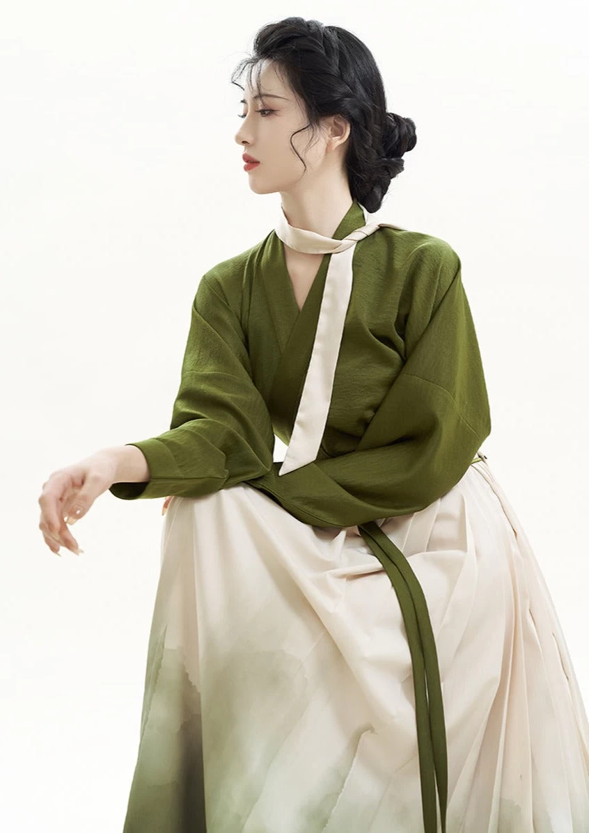 Women’s Modern Green Tea Daily Hanfu Set (Top Skirt Scarf) | HANFUBAO