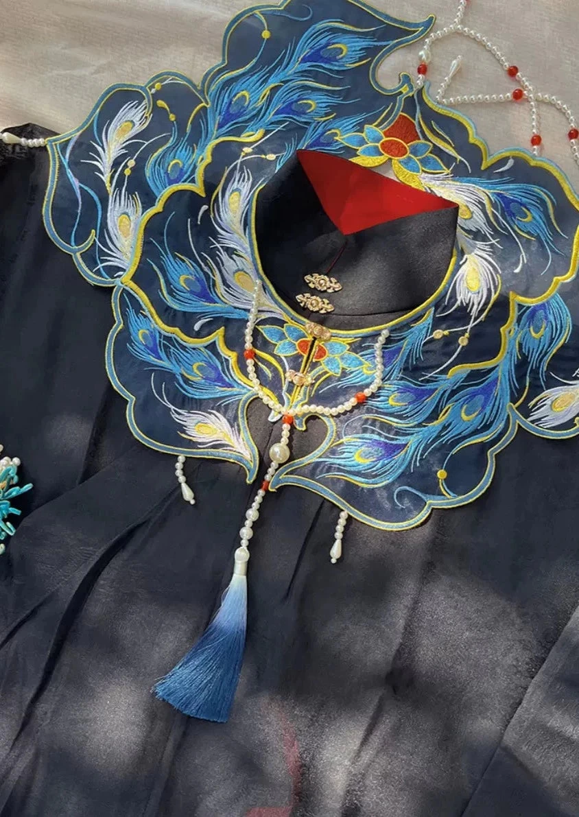 Women Modern Hanfu Embroidered Peacock Feather Cloud Collar | HANFUBAO