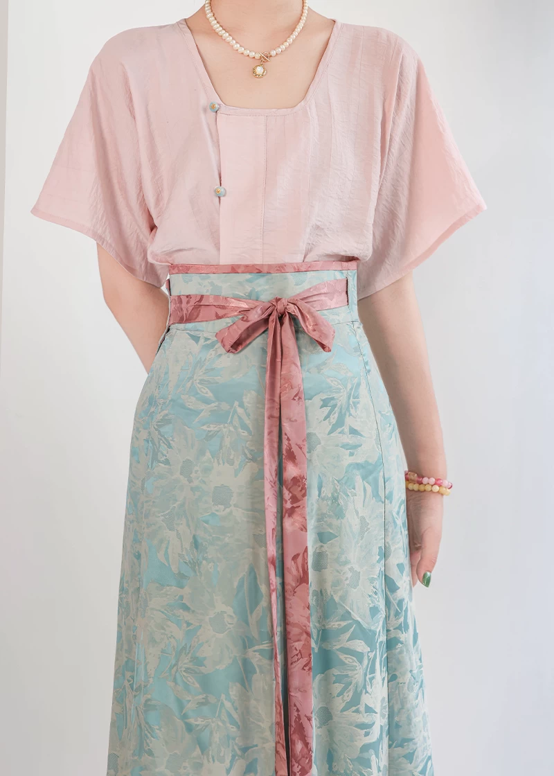 Women Daily Hanfu Top & Skirt 3-Color Set, Viscose Blend| HANFUBAO