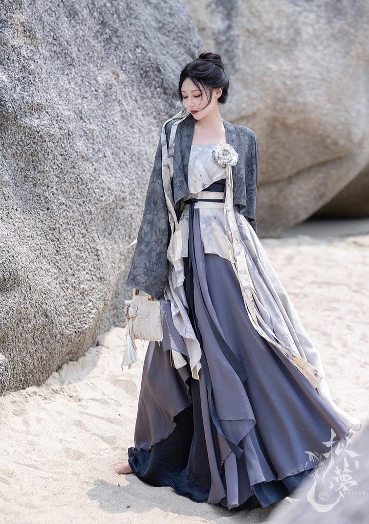 Women’s Modern Gray 3-Piece Daily Hanfu Set Lab Silk Cotton Blend | HANFUBAO