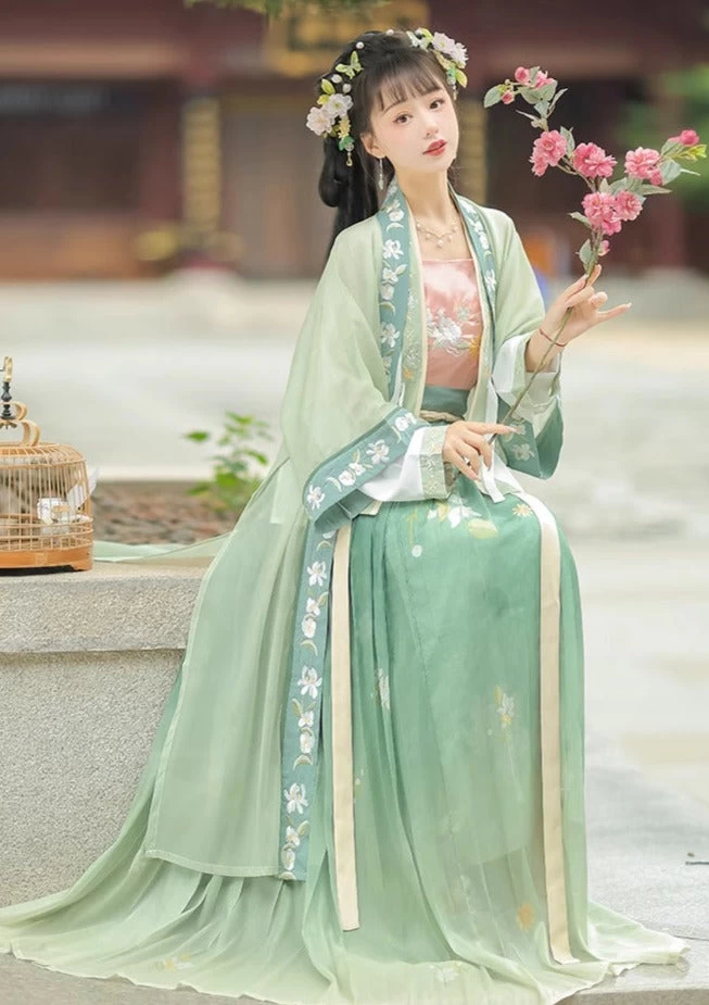 Women Song Dynasty 4-Piece Daily Hanfu Set Jasmine Floral Embroidery | HANFUBAO