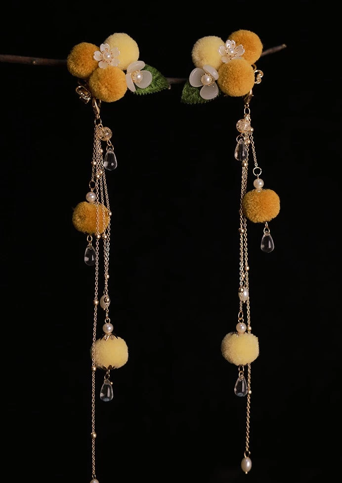 Women Hanfu Style Yarn Pom Pom Hair Clips w/ Faux Pearls Snow Ball 9cm | HANFUBAO