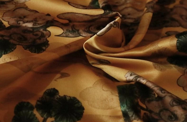 Women Cloud Satin Qipao Cheongsam Gold Cloud Print Daily Wear| HANFUBAO