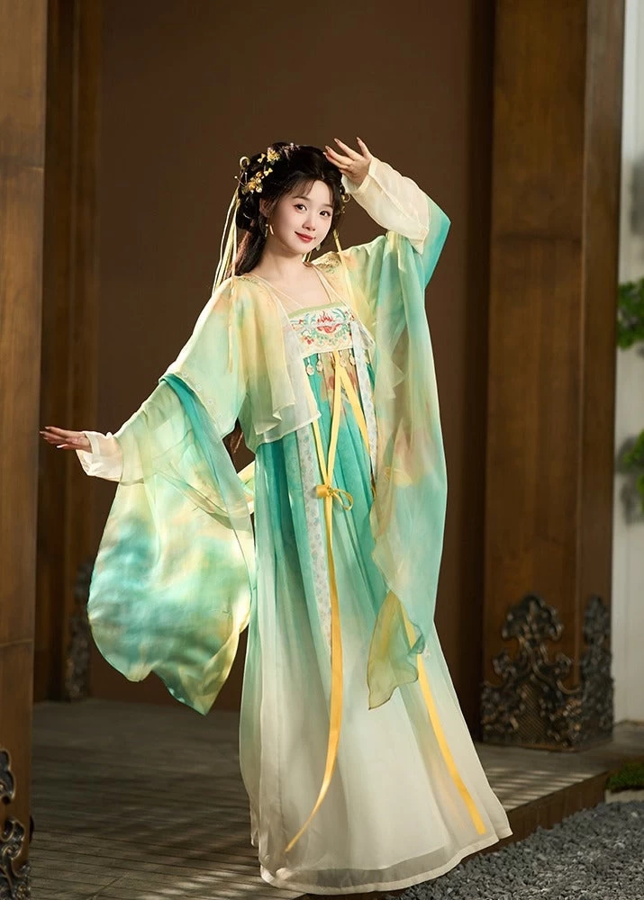 Women Modern Hanfu Set  Floral Embroidery| HANFUBAO