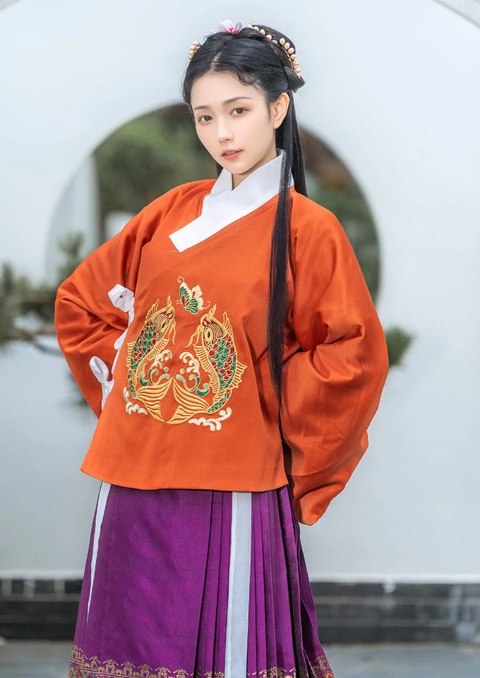 Women  Modern Hanfu Daily Ming Shirt White Carp Embroidery | HANFUBAO