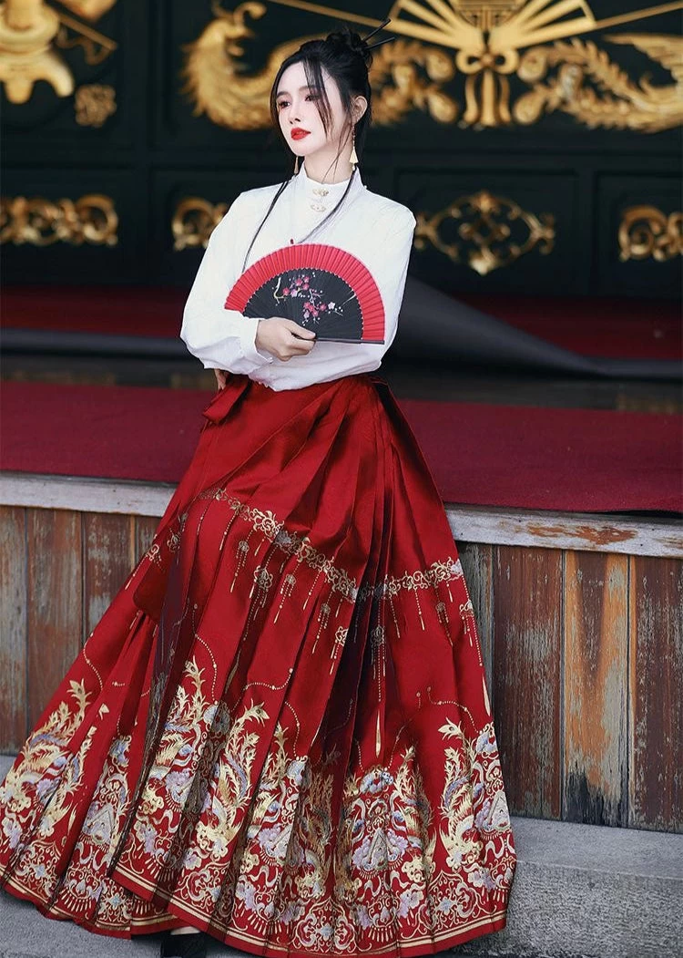 Women Plus Size Modern Hanfu Embroidered Ma Mian Skirt Set | HANFUBAO