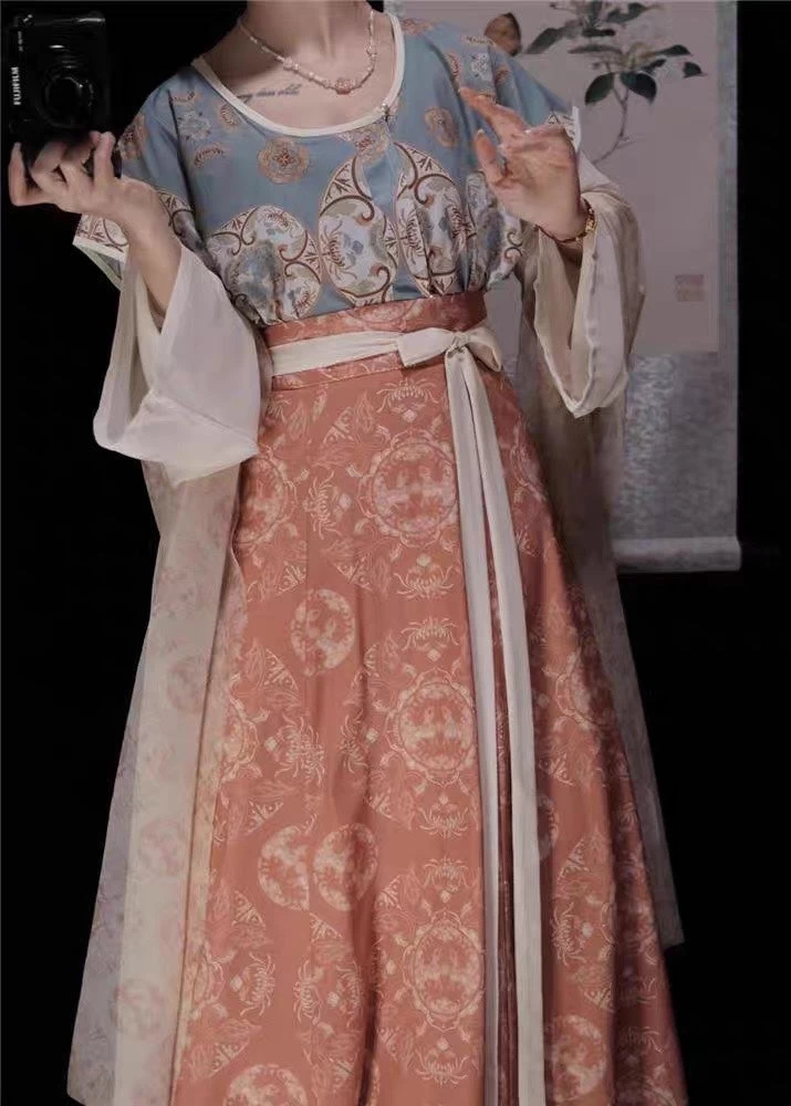 Women’s Plus Size Chiffon 4-Piece Hanfu Set for Daily Wear, Kanzashi Flower | HANFUBAO