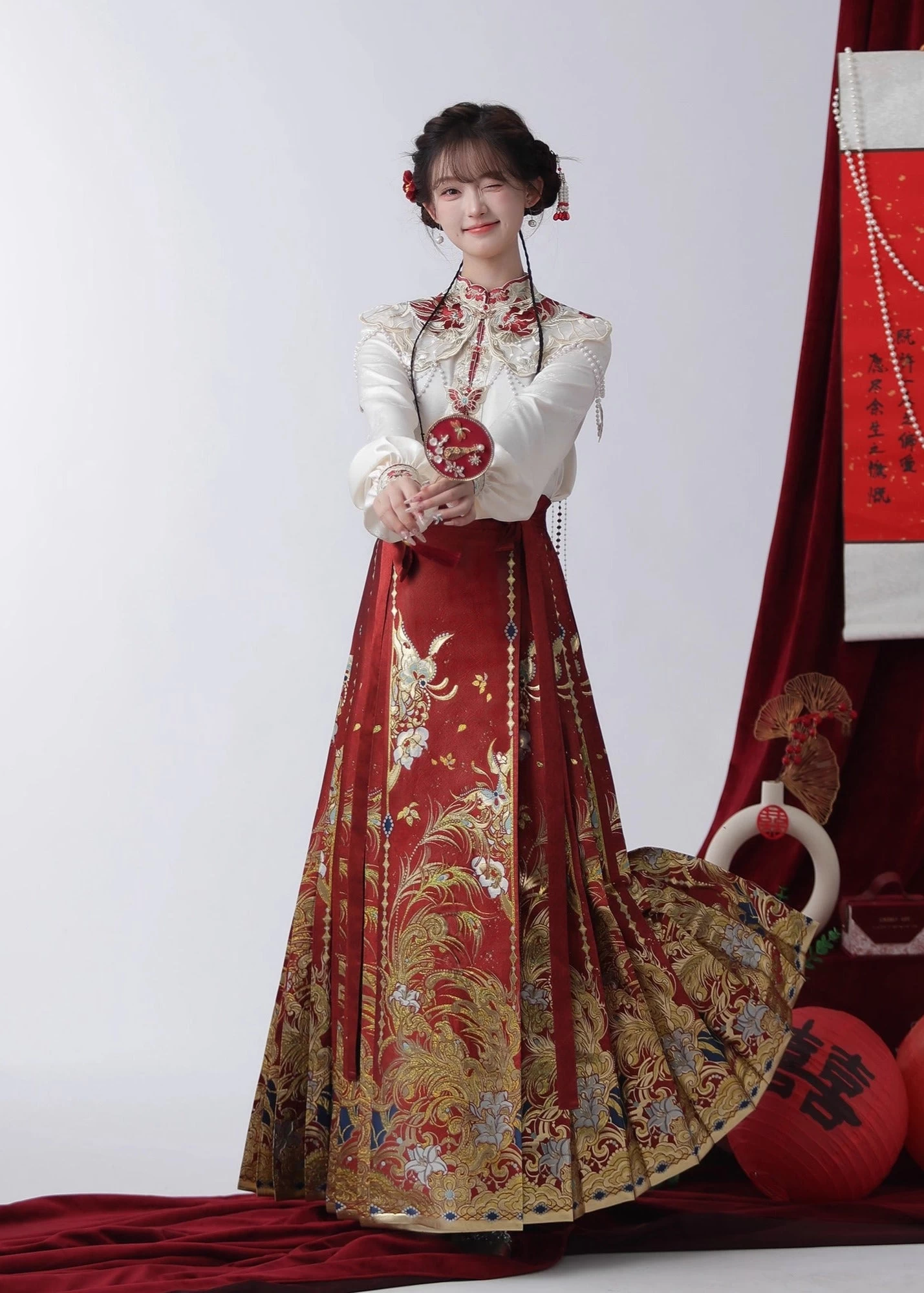 Women's 3-Piece Modern Wedding Hanfu Set Phoenix Embroidery | HANFUBAO